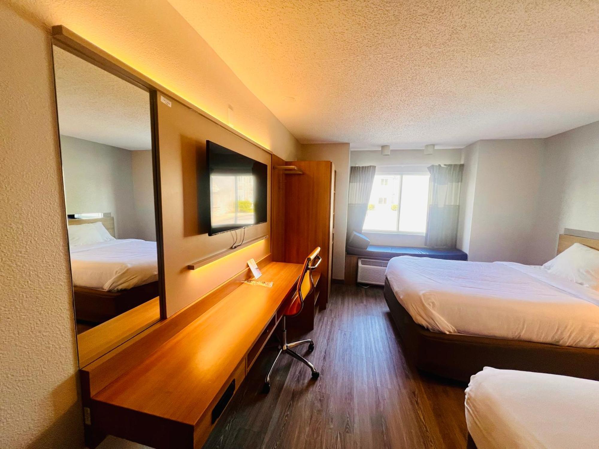 Microtel Inn By Wyndham Лексингтон Экстерьер фото