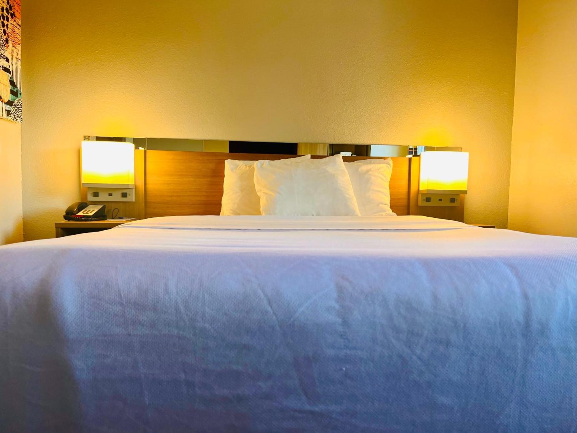 Microtel Inn By Wyndham Лексингтон Экстерьер фото