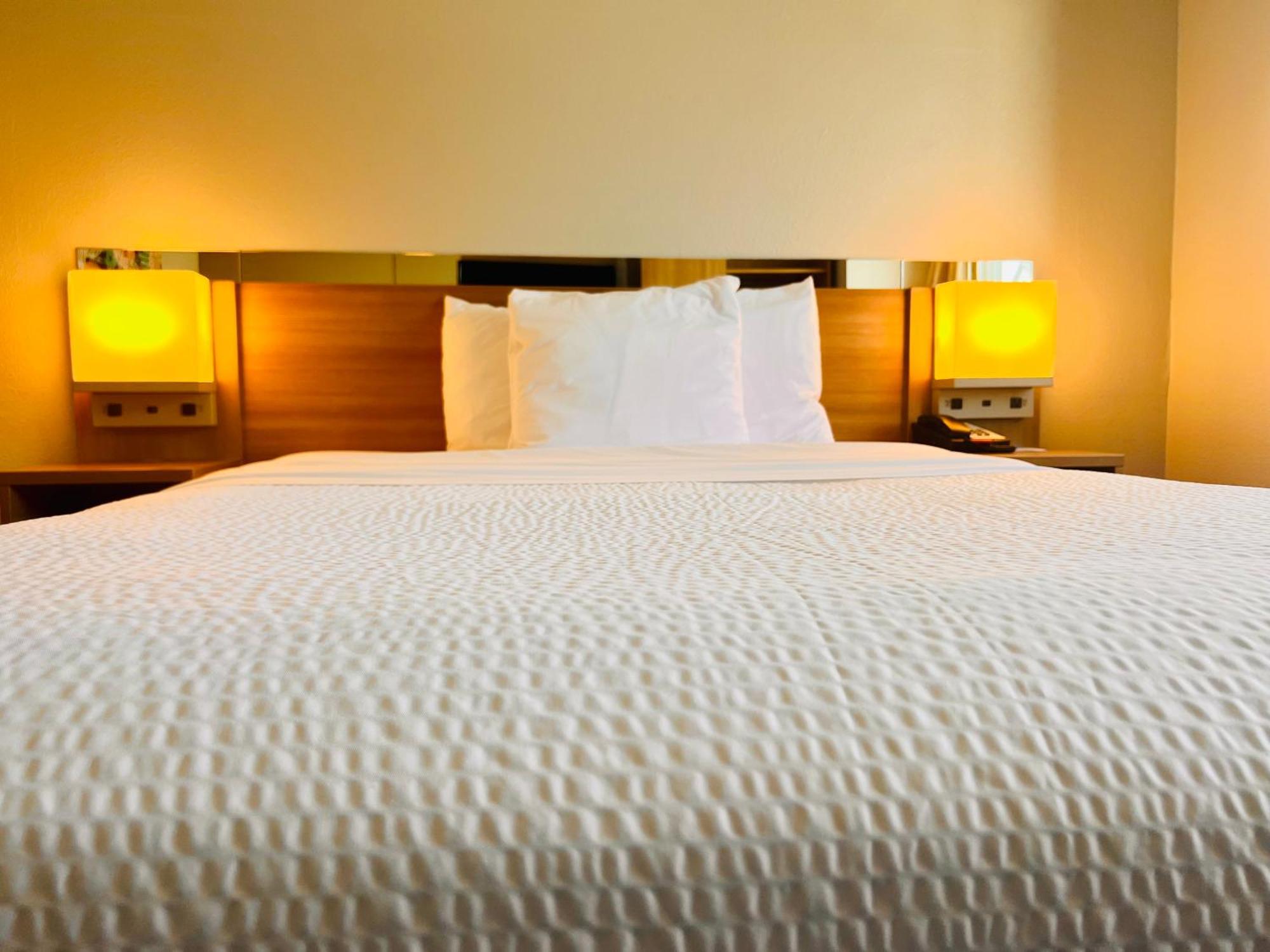 Microtel Inn By Wyndham Лексингтон Экстерьер фото