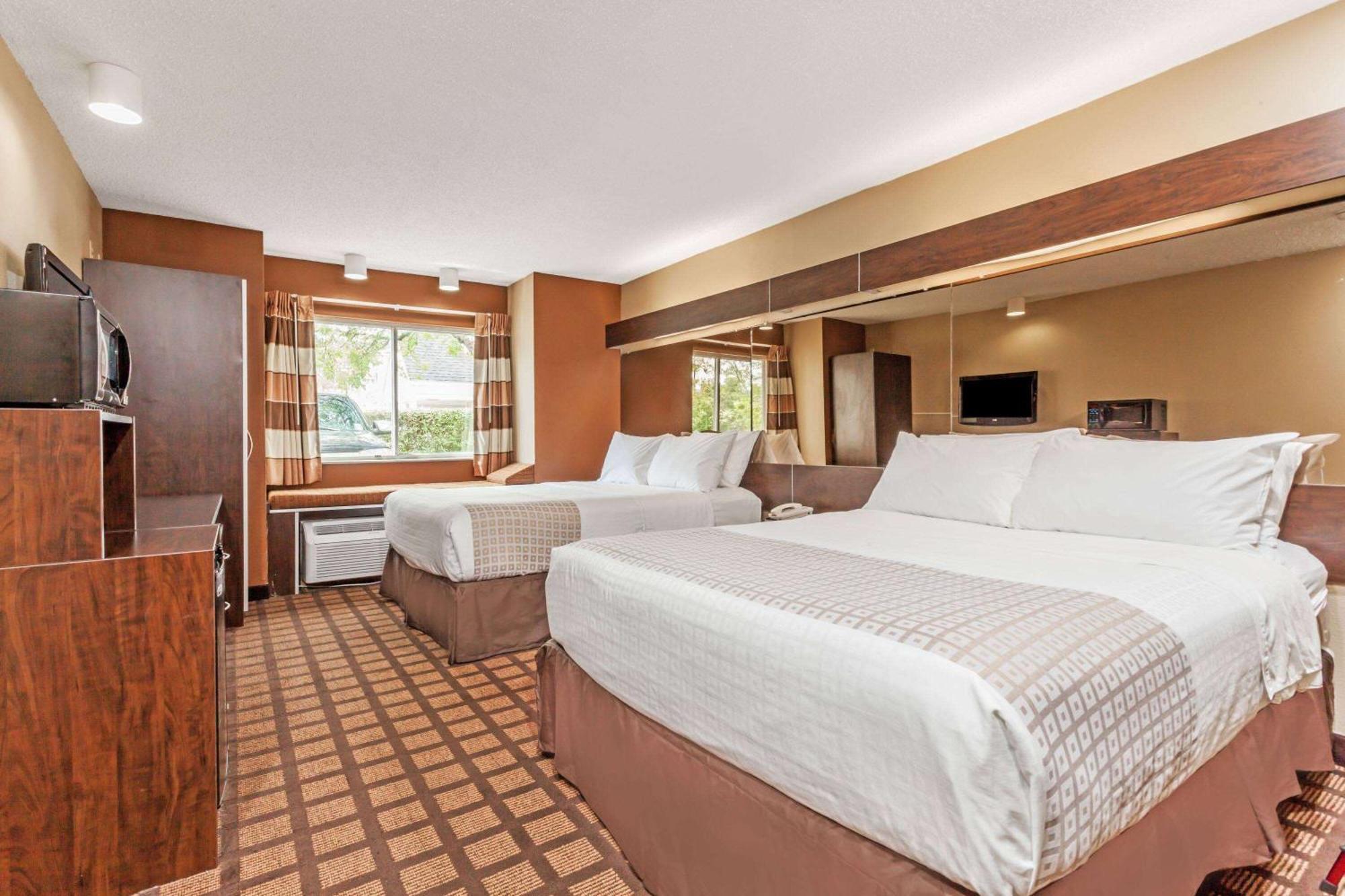 Microtel Inn By Wyndham Лексингтон Экстерьер фото